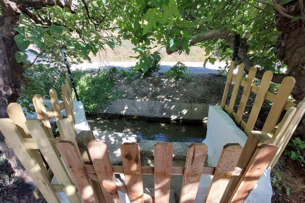 La Huerta Del Castillo Con Su Caz De Agua - Enjoy Life & Relax Castillo de Locubin ภายนอก รูปภาพ