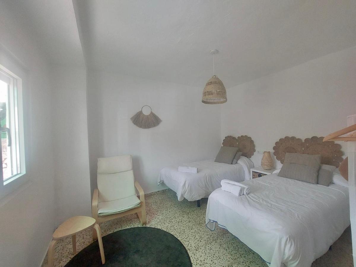 La Huerta Del Castillo Con Su Caz De Agua - Enjoy Life & Relax Castillo de Locubin ภายนอก รูปภาพ