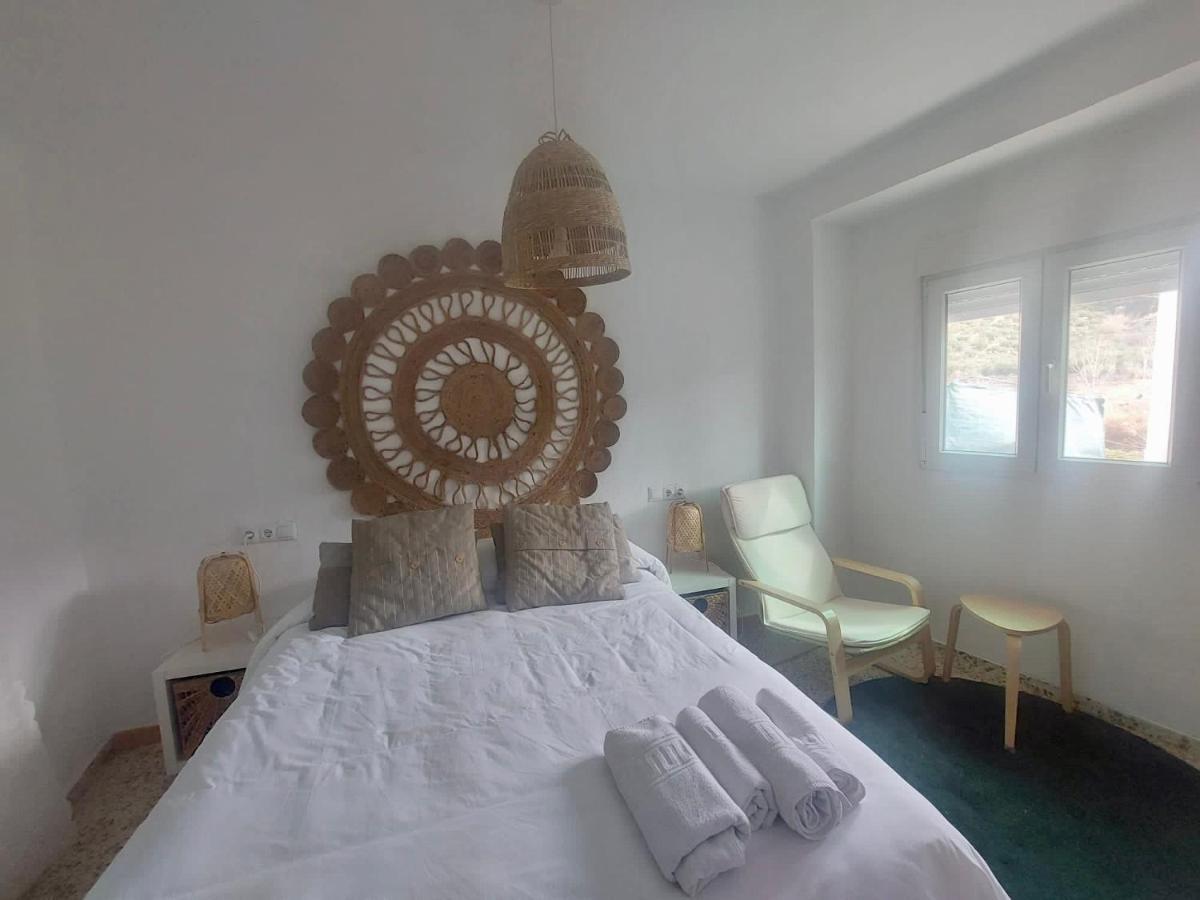 La Huerta Del Castillo Con Su Caz De Agua - Enjoy Life & Relax Castillo de Locubin ภายนอก รูปภาพ