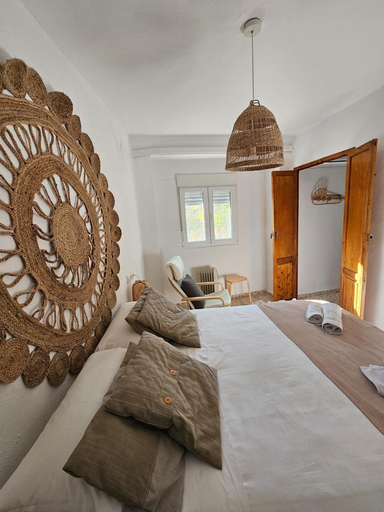 La Huerta Del Castillo Con Su Caz De Agua - Enjoy Life & Relax Castillo de Locubin ภายนอก รูปภาพ